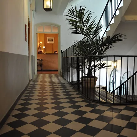 Hotel Central Bastia Ξενοδοχείο 3*