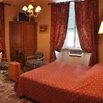 中央巴斯提亚酒店