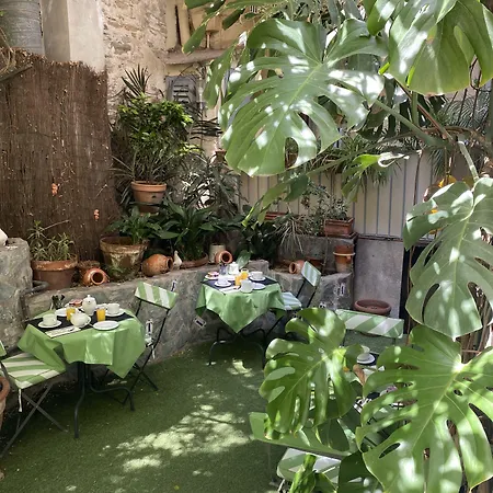 ホテル オテル サントラル バスティア バスティア