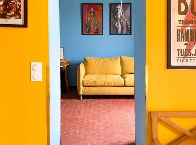 オテル サントラル バスティア ホテル