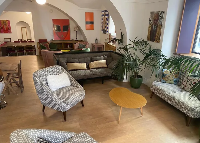 オテル サントラル バスティア 3*