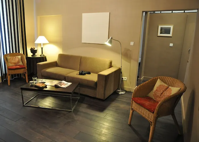 オテル サントラル バスティア ホテル 3*