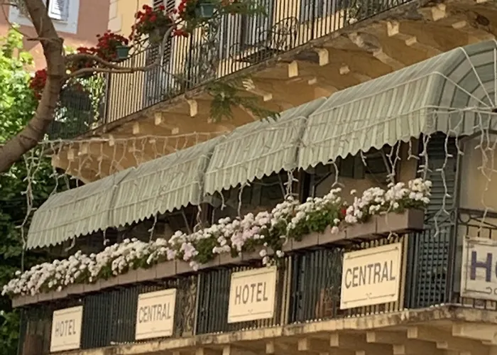 Hotel Central Bastia Hotel Bastia (Corsica)